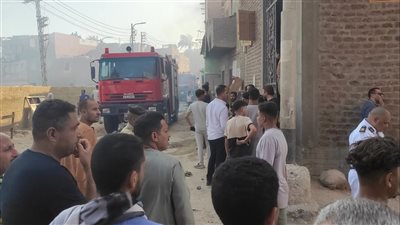 السيطرة على حريق نشب في 8 منازل بأسيوط