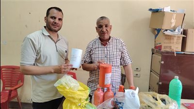ضبط مخالفات بـ10 محال لعصير القصب بأسيوط لاستخدام مادة كيميائية لتغيير لون العصير 