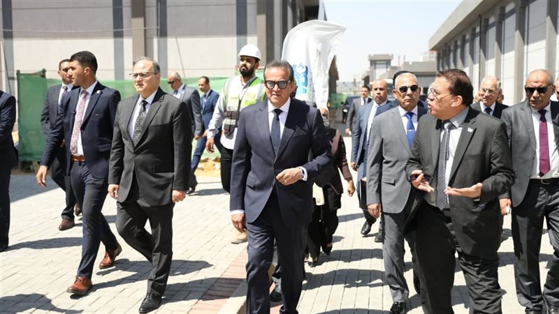 زيارة وزير الصحة