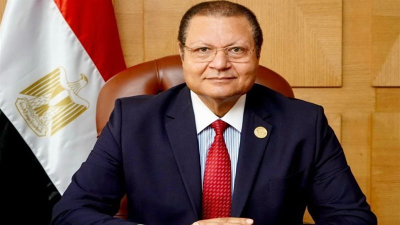 الدكتور أحمد طه رئيس