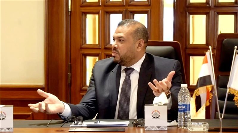 الدكتور عارف الشمندي