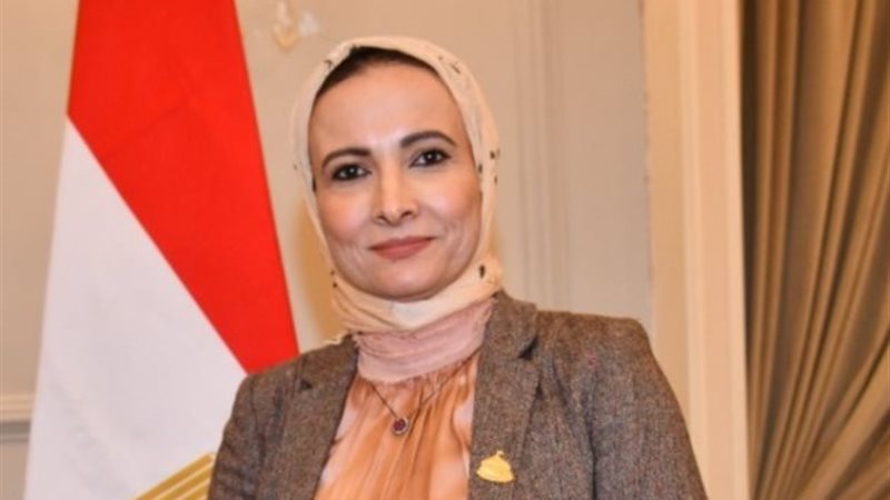  الدكتورة نشوة عقل