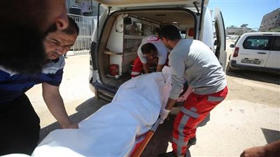 شهيد ومصابون في قصف الاحتلال الإسرائيلي لمحيط مدرسة بمخيم النصيرات