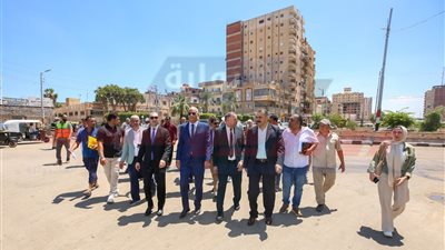 محافظ كفرالشيخ يتفقد سيارة المركز التكنولوجي المتنقل بسيدي سالم