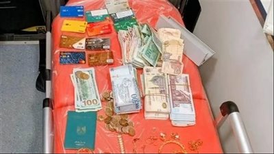  إسعاف المنيا يسلم أمانات مالية ومشغولات ذهبية كانت بحوزة مصابين بحادث ملوي