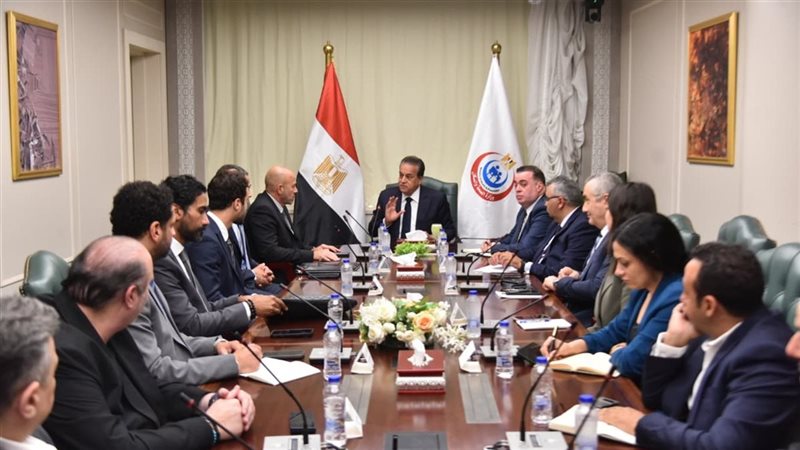 اجتماع وزير الصحة 