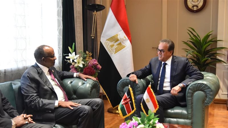 وزير الصحة ونظيره