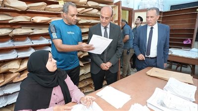 محافظ أسيوط يتفقد كنترول الشهادة الإعدادية ولجان تقدير الدرجات