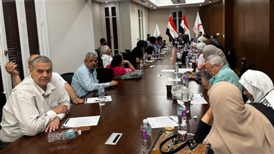 الأمانة العامة لاتحاد المهن الطبية تستمع لمقترحات أعضاء الجمعية العمومية بشأن تطوير الأندية