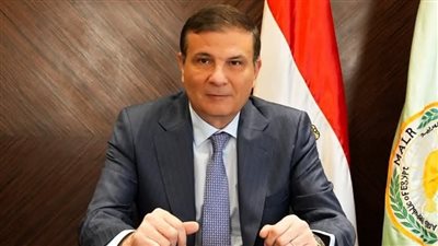 وزير الزراعة يعلن تطلع مصر لاستضافة مؤتمر الأمم المتحدة للتصحر 