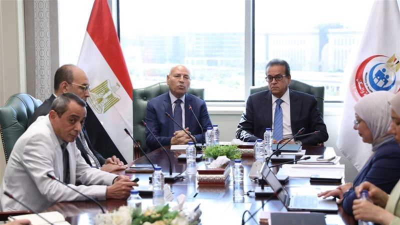 اجتماع وزير الصحة ومحافظ القاهرة