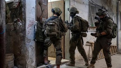 جيش الاحتلال يعتقل شابا ويصيب آخر خلال اقتحامات في الضفة