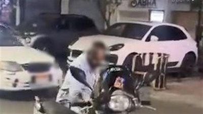 كشف ملابسات تداول فيديو بتضرر طالبة من قيام شخص بمعاكستها ومضايقتها بشكل متكرر 