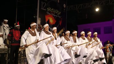 فرقتا الغربية والمنيا للفنون الشعبية تتألقان في افتتاح مهرجان الطبول