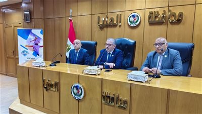  وفد من قيادات التأمين الصحي الشامل يتفقد جاهزية التشغيل التجريبي للمنظومة بالمنيا