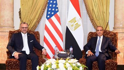 وزير الخارجية وكبير مستشاري ترامب يبحثان استقرار السودان وليبيا وحماية الأمن المائي