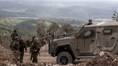 الجيش الإسرائيلي يستهدف عنصرين من حماس في غارات بقطاع غزة