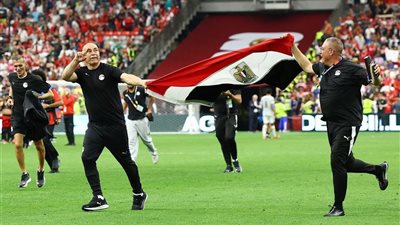 ياسر إدريس يهنئ الرئيس السيسي بأول انتصار تاريخي للمنتخب الوطني في مشاركاته بكأس العالم