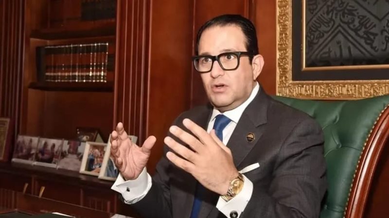 علاء عابد