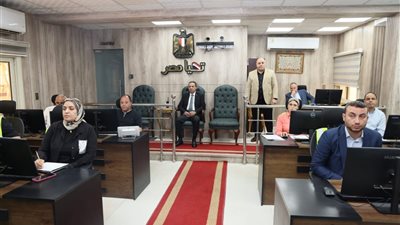 اللواء عمرو الغريب يتفقد لجان 7 مراكز عبر الشبكة الوطنية للطوارئ ويشدد على النظافة بمحيط المدارس