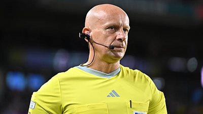 مارشينياك حكمًا لمباراة مصر وإيران في كأس العالم 2026