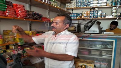 ضبط مواد غذائية مجهولة المصدر بسيدي سالم