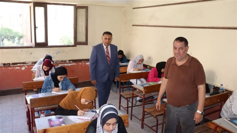 تفقد لجان الثانوية