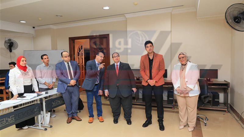 جولة رئيس الجامعة
