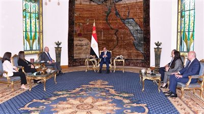 الرئيس السيسي يستقبل المفوض السامي للأمم المتحدة لشؤون اللاجئين
