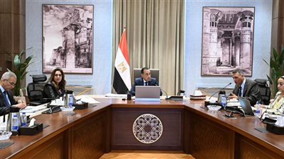 مدبولي يتابع مشروعات جنوب سيناء وخطة التنمية والاستثمار حتى 2040