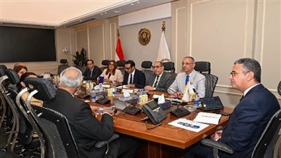 وزير التموين يبحث تعظيم الاستفادة من مخلفات السكر