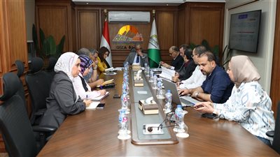 الانصاري يوجه بتكثيف جهود التصالح والنظافة وتسهيل تراخيص المحال بجنوب الجيزة 