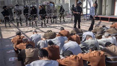 مؤسسات الأسرى: الاحتلال حول سجونه إلى منظومة لإنتاج التعذيب