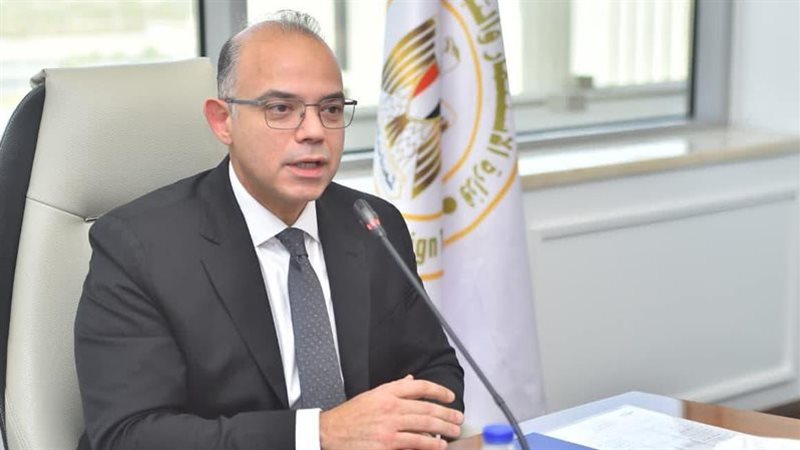 الدكتور محمد فريد صالح وزير الاستثمار والتجارة الخارجية