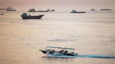 المنظمة البحرية الدولية تجلي 2500 بحار عالقين في ‏الخليج العربي