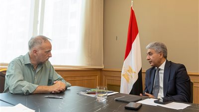 وزير السياحة يستعرض مستجدات القطاع السياحي المصري أمام أبرز وسائل الإعلام الإيطالية