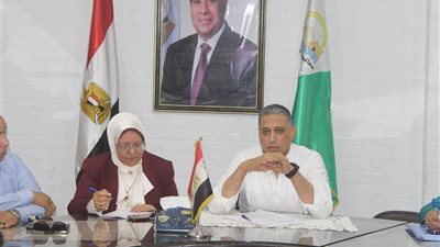 مدير « تعليم الجيزة » يعقد اجتماعًا لمتابعة امتحانات الثانوية العامة واستعدادات العام الدراسي الجديد