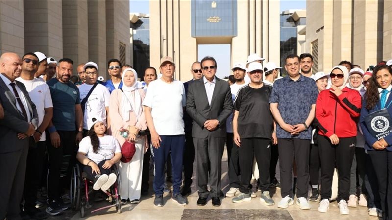 على هامش الماراثون