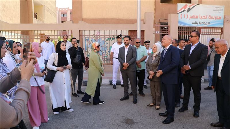 إبراهيم صابر يتابع
