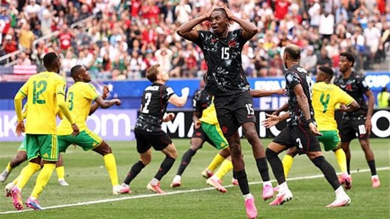 كندا وجنوب أفريقيا