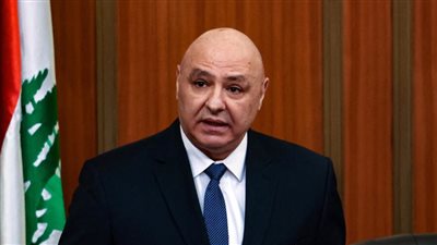 الرئيس اللبناني ينفي الرغبة في إقالة قائد الجيش وقادة الأجهزة الأمنية