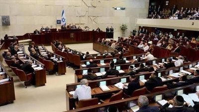الكنيست يقر بالقراءة التمهيدية قانونًا لتقييد الأذان: تصاريح وغرامات ومصادرة