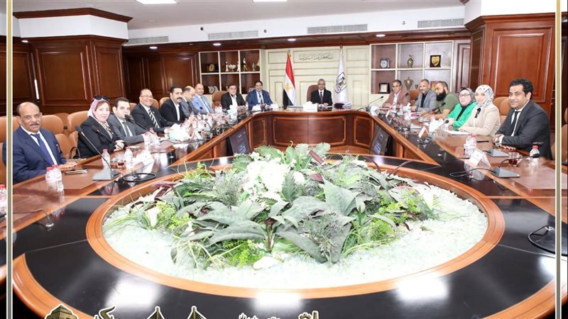 لقاء محافظ بنى سويف بنواب المحافظة 