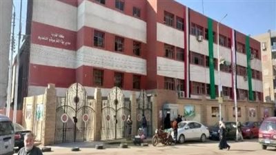 إصابة طالبة بحالة إغماء أثناء أداء امتحان الكيمياء بلجنة في شبرا الخيمة
