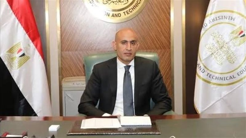 محمد عبد اللطيف وزير