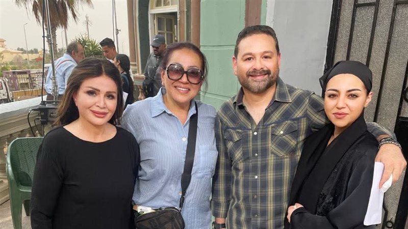 الفنانة إلهام شاهين 