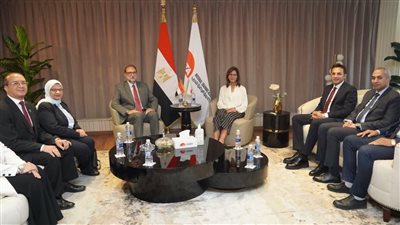 رئيس سلامة الغذاء يلتقي مديرة الأكاديمية الوطنية للتدريب 