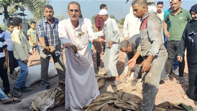أهالي عودة سالم بالشرقية يروون تفاصيل هدم مقابر وظهور رفات وأكفان خلال الإزالة