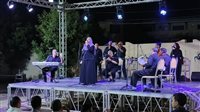 بإقبال كبير.. المسرح المتنقل يبدأ جولته بطامية بعروض فنية وورش للأطفال 