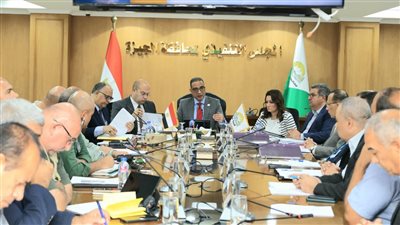 محافظ الجيزة: لا مجال للتهاون أو التراخي في التعامل مع شكاوى المواطنين
